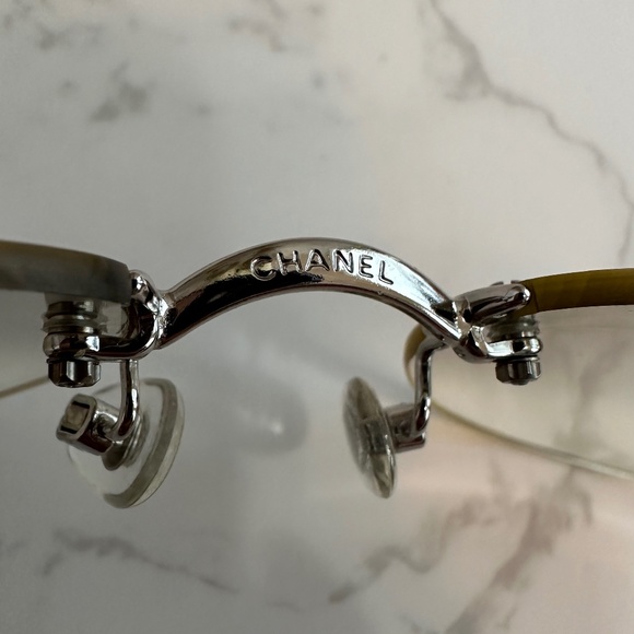 CHANEL Chic Gradient Sunglasses 4069 Vintage - Picture 9 of 16